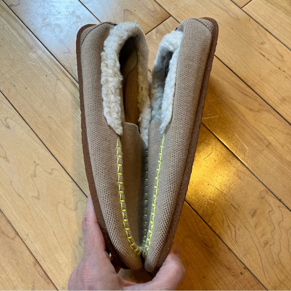 Rothy’s The Slipper Shearling-Lined Tan Slippers neon green stitching size 9 - Picture 2 of 8